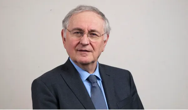Jacques Cheminade Presents the Oasis Plan at the Académie de Géopolitique de Paris