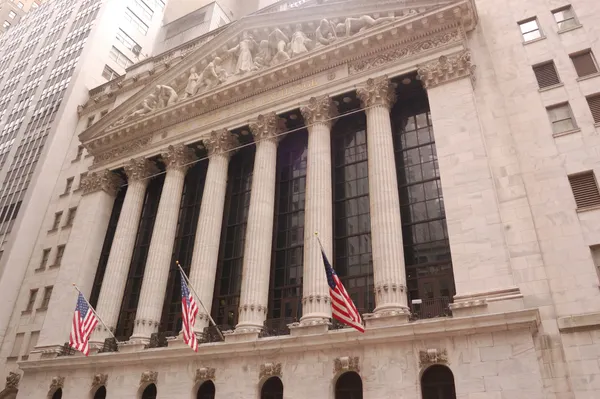 Schiller Institute Statement: ‘What Each and Every Nation Must Do Now: Wall Street Gave Us this Crisis; LaRouche Has the Solution’