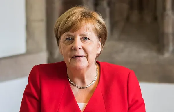Merkel Visits Hungary, Talks About Need for Diplomacy with Putin