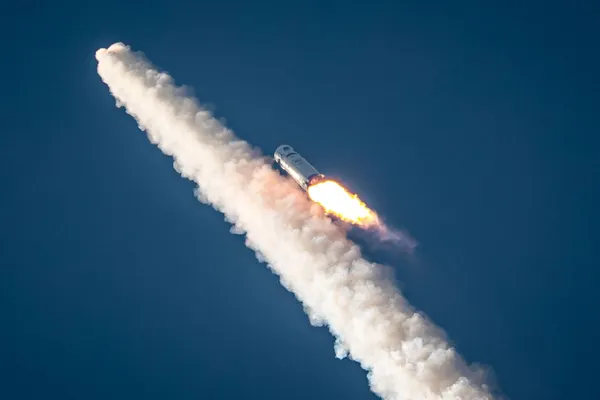 China Tests Its Moon Rocket and Return Vehicle