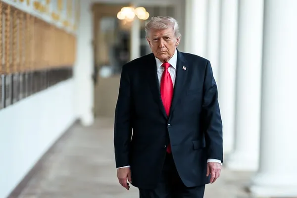 Trump Demands 'Unconditional Surrender' from Iran