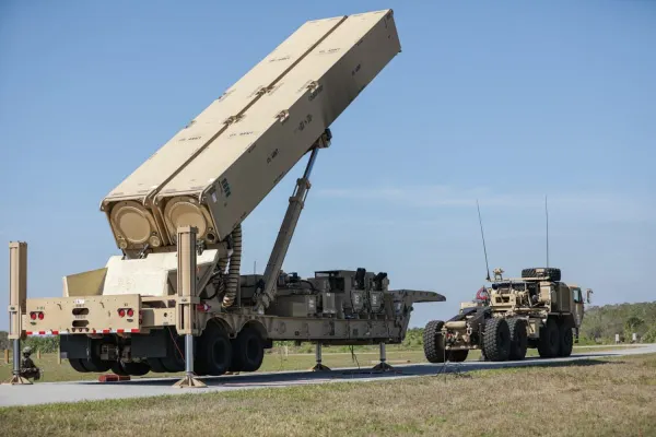 Bloomberg: U.S. Military Calls for Using Hypersonic Weapons Against Iran