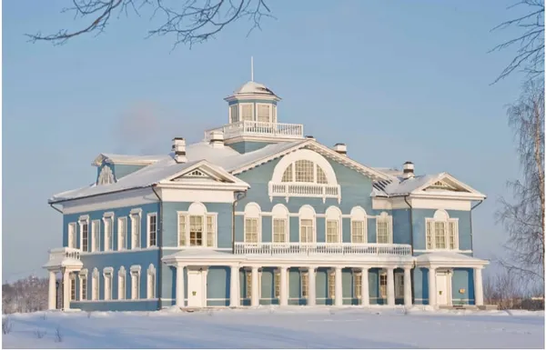 Photographer Logs Russia’s History in Architectural Genius