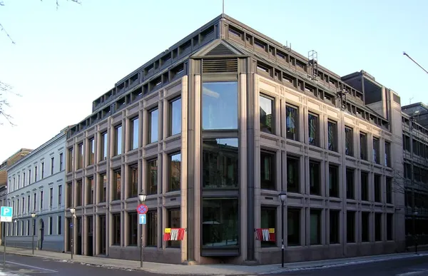 A Harbinger of Things To Come? Norway's Sovereign Wealth Fund Announces Plan To Dump U.S. Treasuries