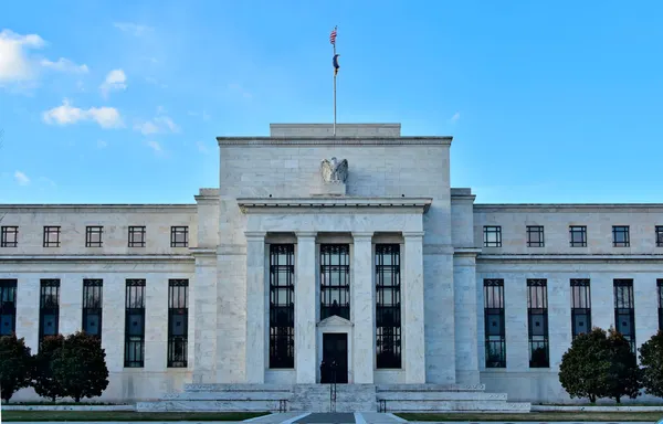 Financial Times Covers Up the Fed's Galloping QE