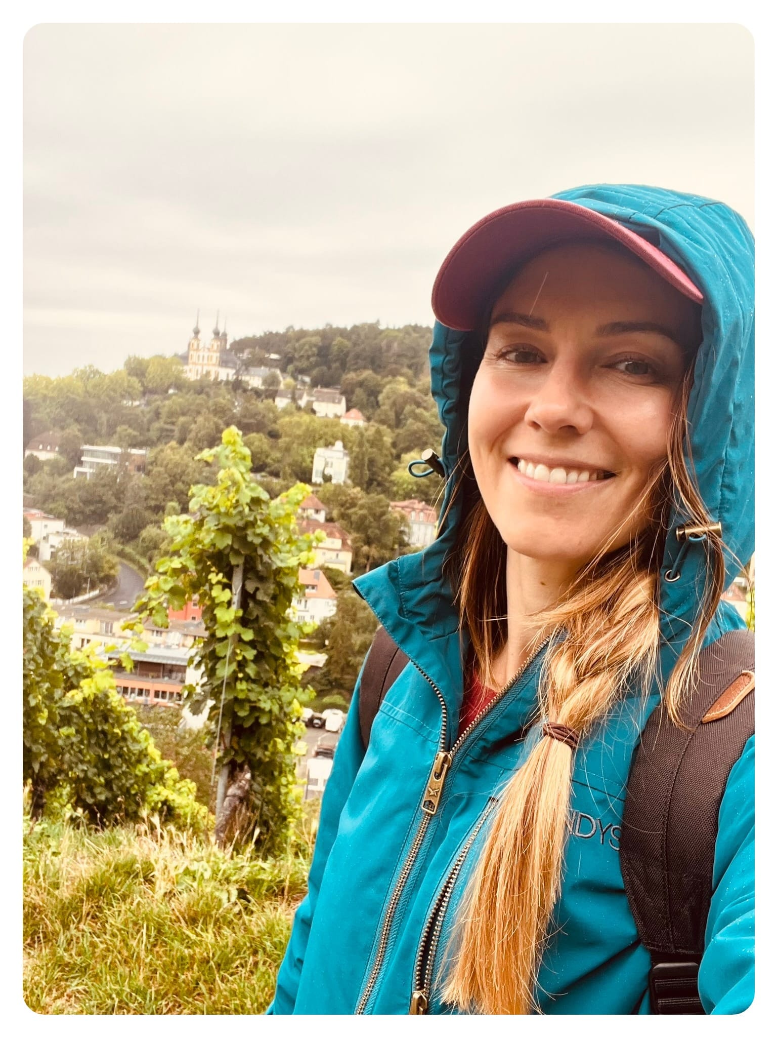 van life vanlavita woman in green jacket