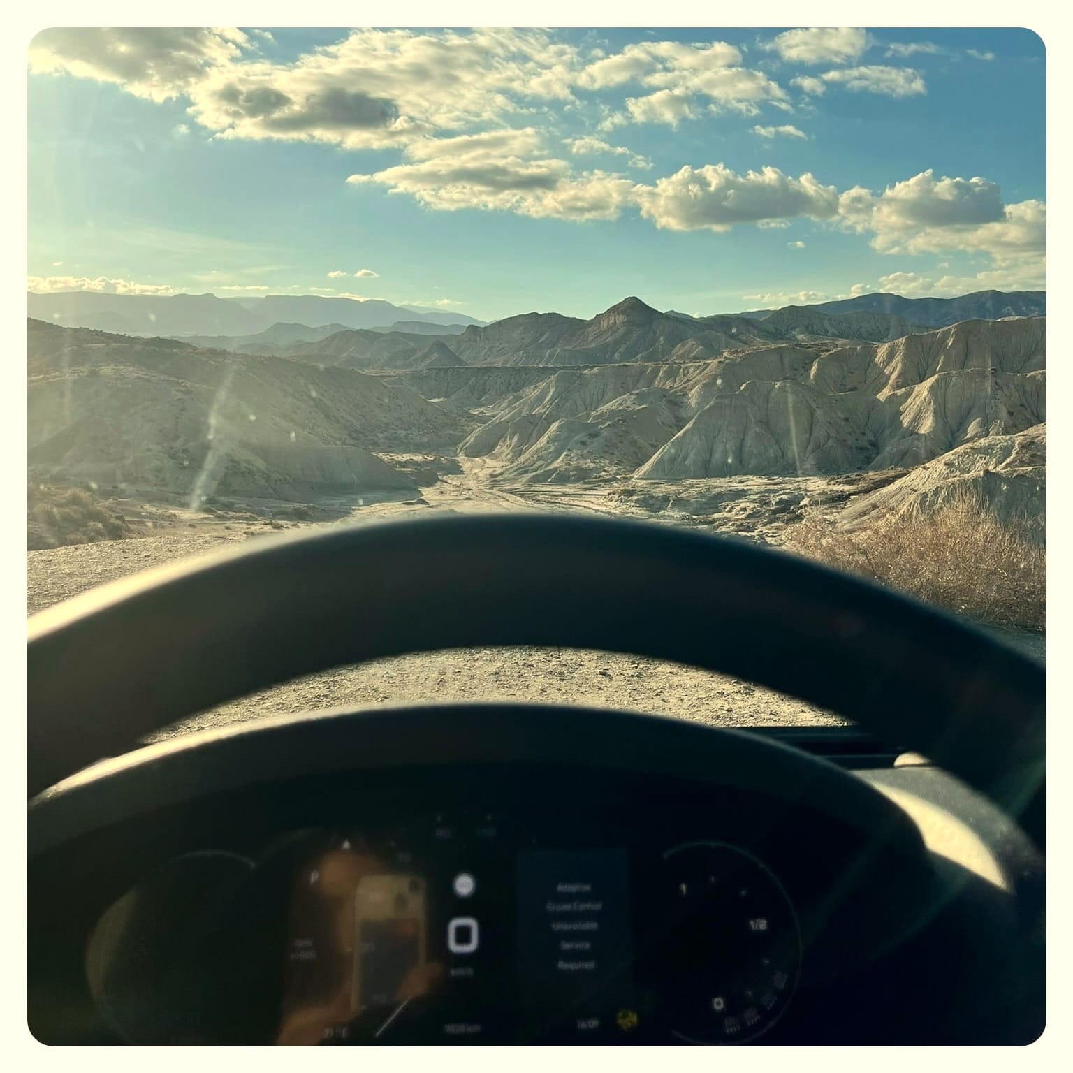 vanlife vanlavita van overlooking desert mountains