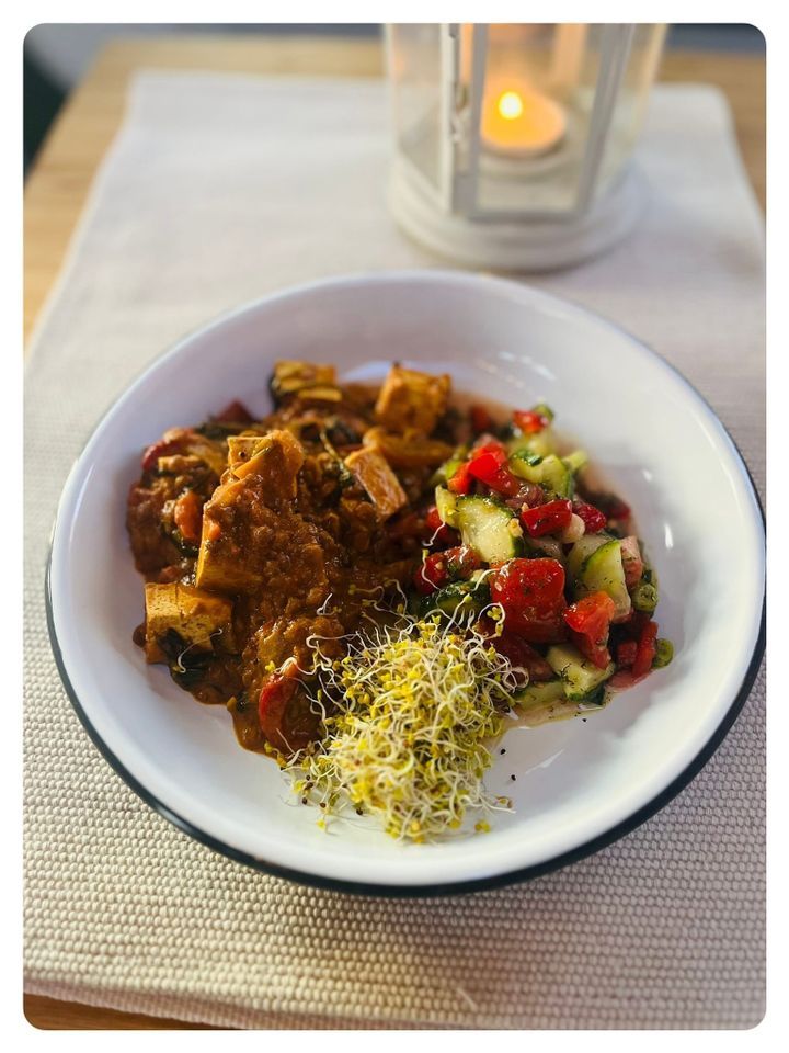 van life vanlavita healthy plant based dinner 