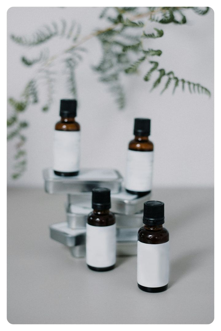 essential oil amber bottles for van life vanlavita 