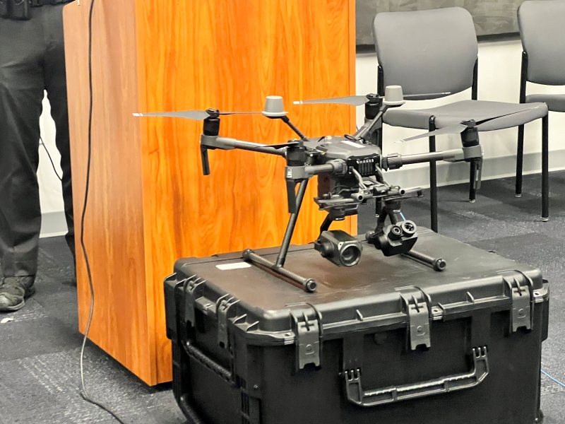 Los drones son de uso comercial y no militar, advierte la Policía. Son bautizados como Raven y adquiridos también por empresas cinematográficas y fotográficas. | Foto: Milagros Meléndez para El Tiempo Latino