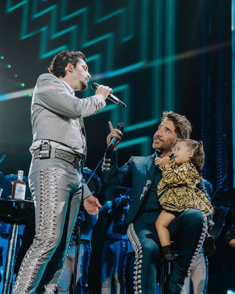 Alejandro Fernández 