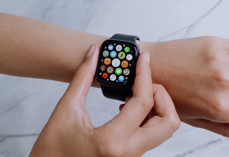 Apple Watch microLED