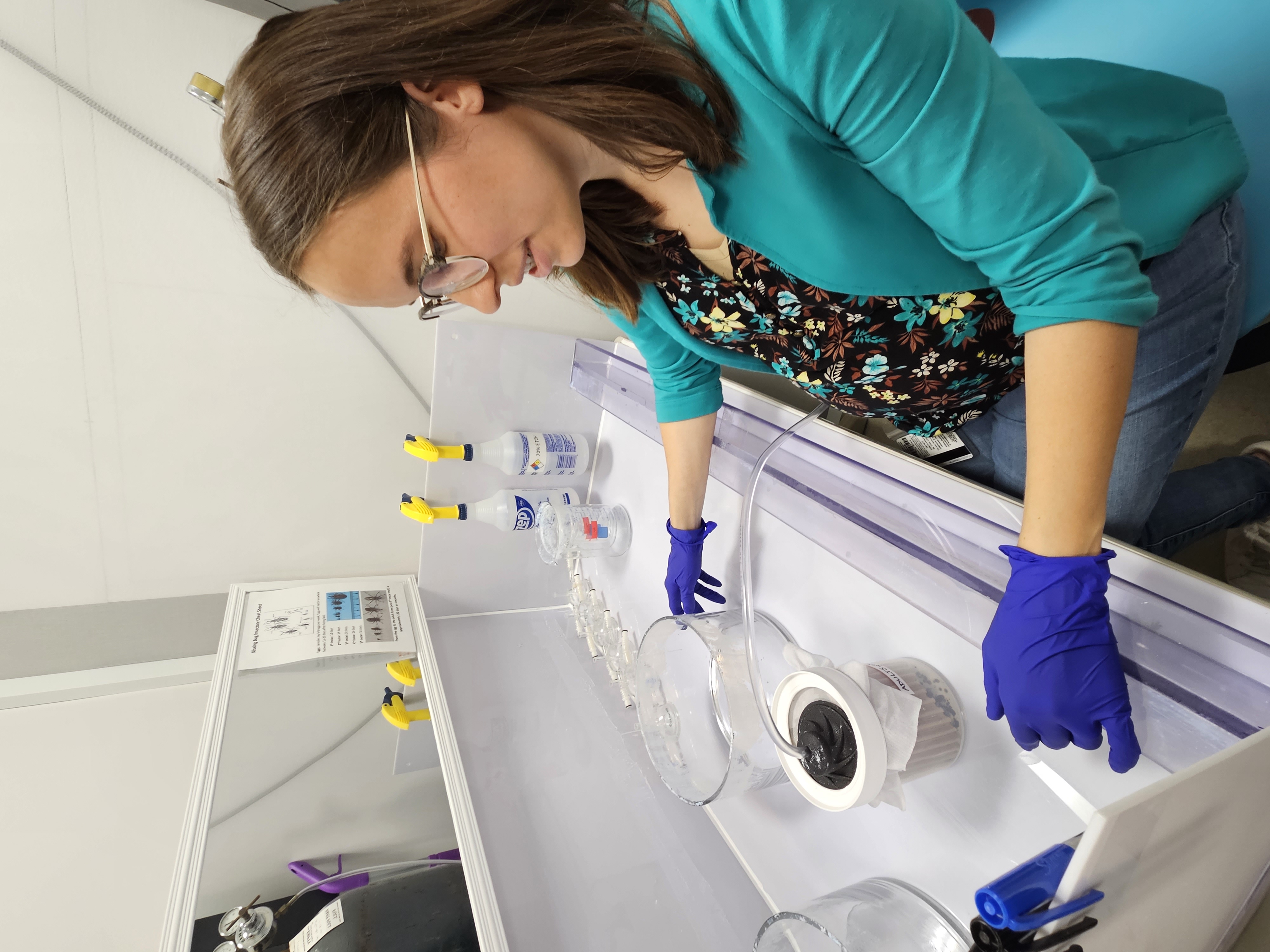 Ruby Harrison, becaria 