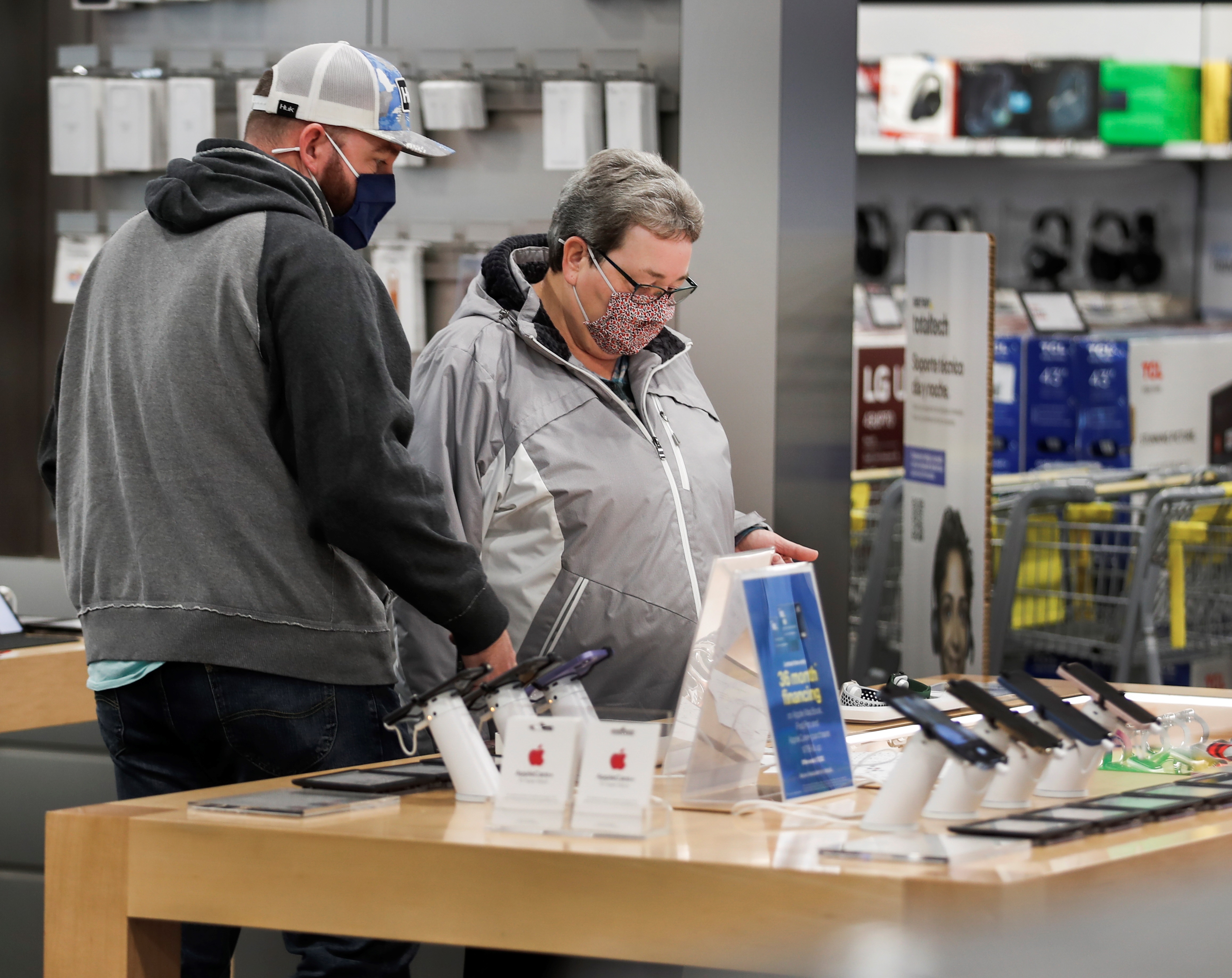 Hay que tener cuentas ordenadas, ver en qué estamos gastando y cuáles son las deudas. Crédito: Efe.