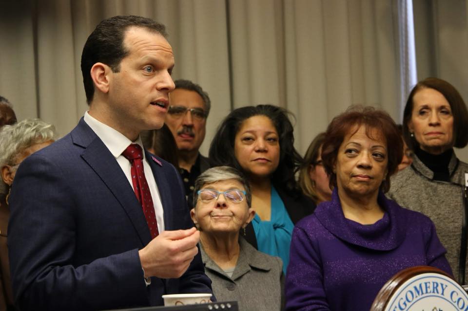 
El presidente del Concejo de Montgomery, Evan Glass, dijo a El Tiempo Latino a través de zoom que “este ha sido un aprendizaje para CASA”.  | Facebook Evan Glass
