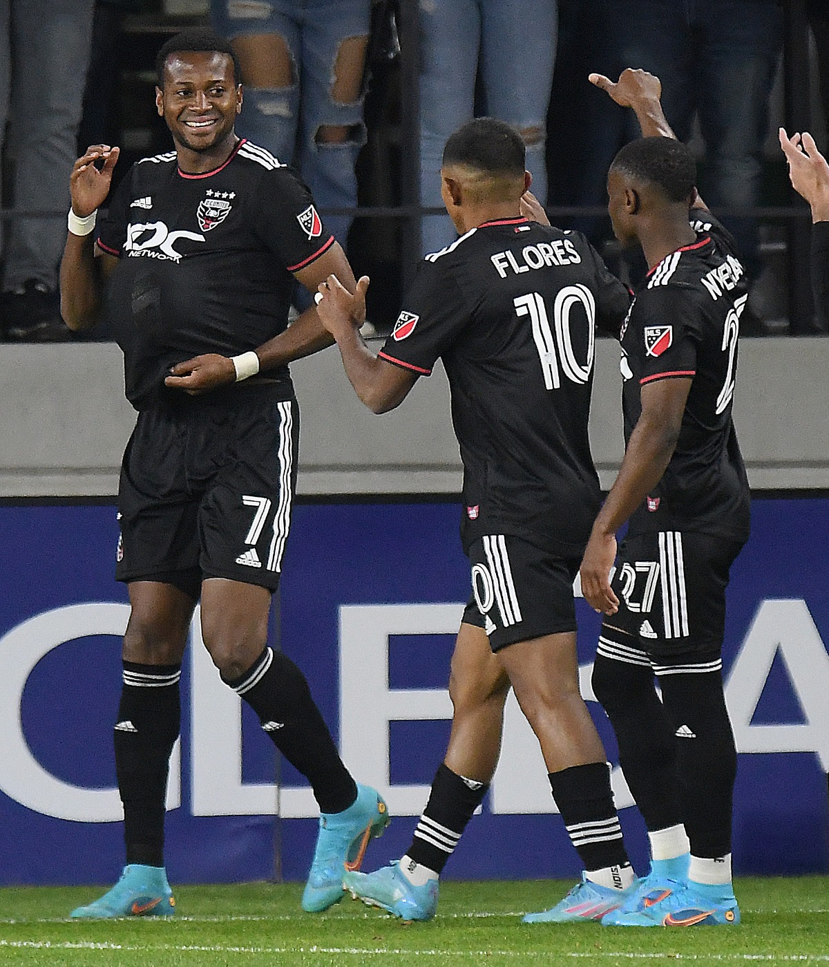 GOLEADOR. El ecuatoriano Michael Estrada (izq.) agitó las redes por partida doble/José Argueta