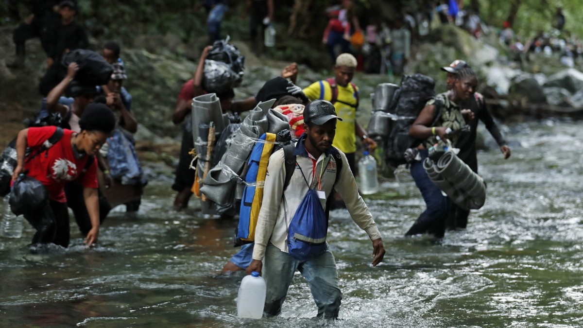 Denuncian venta de niños en la selva del Darién