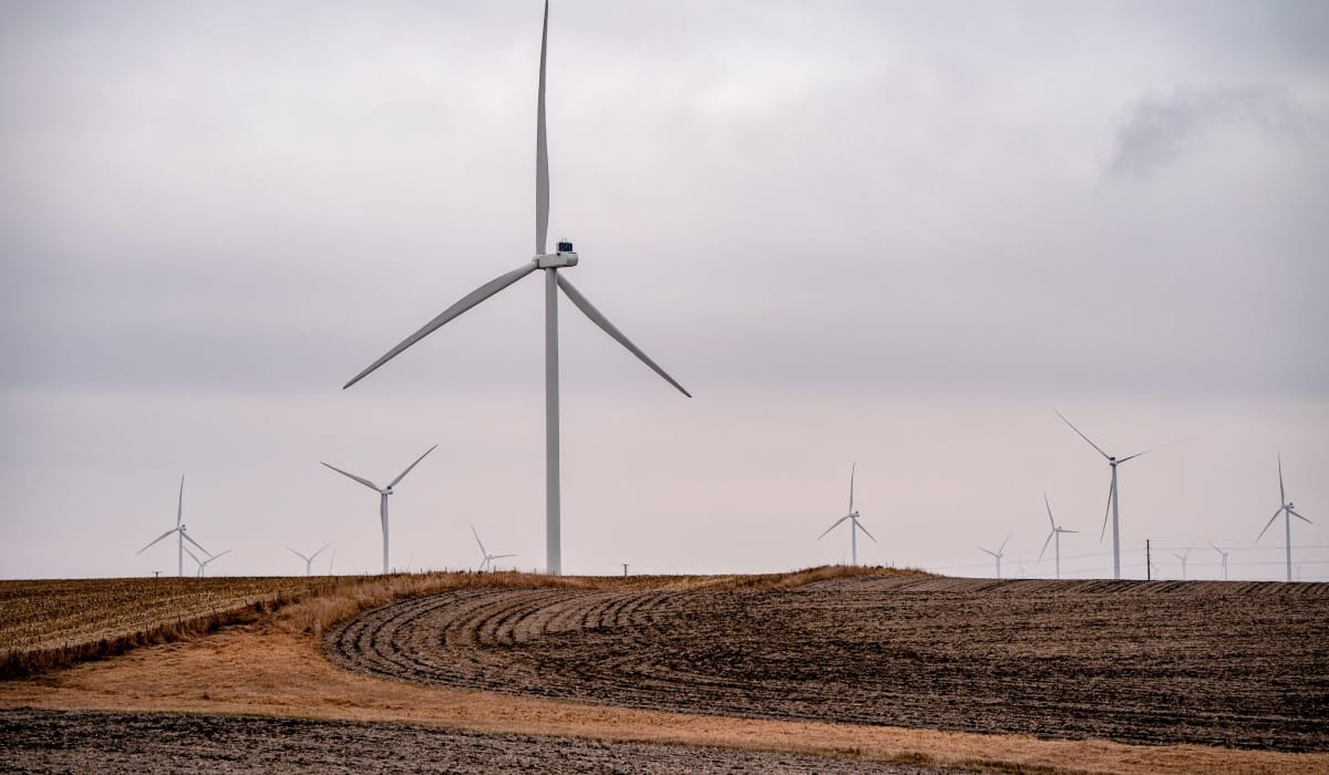 Biden otorga $20.000 millones para impulsar proyectos de energía limpia en EEUU