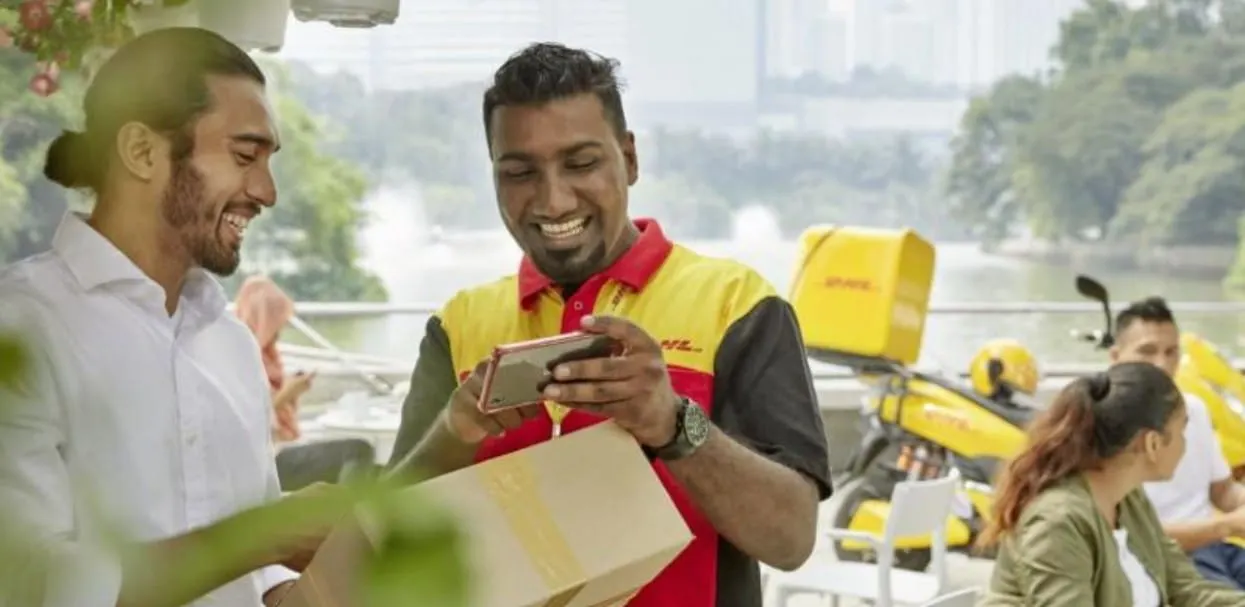 29Abr | Titulares: DHL reanuda envíos a EEUU tras acuerdo con Trump