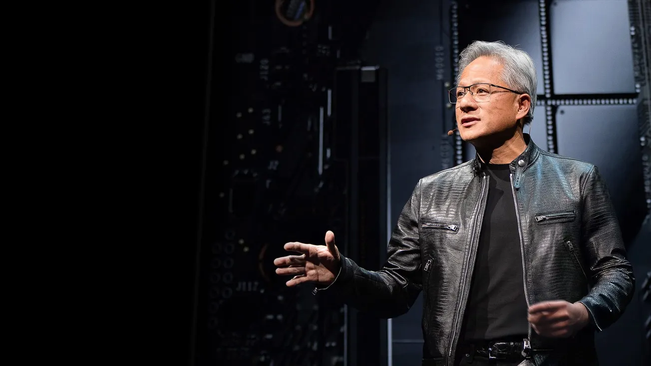 Jensen Huang de Nvidia elogia a China y critica regulaciones restrictivas de EE.UU.