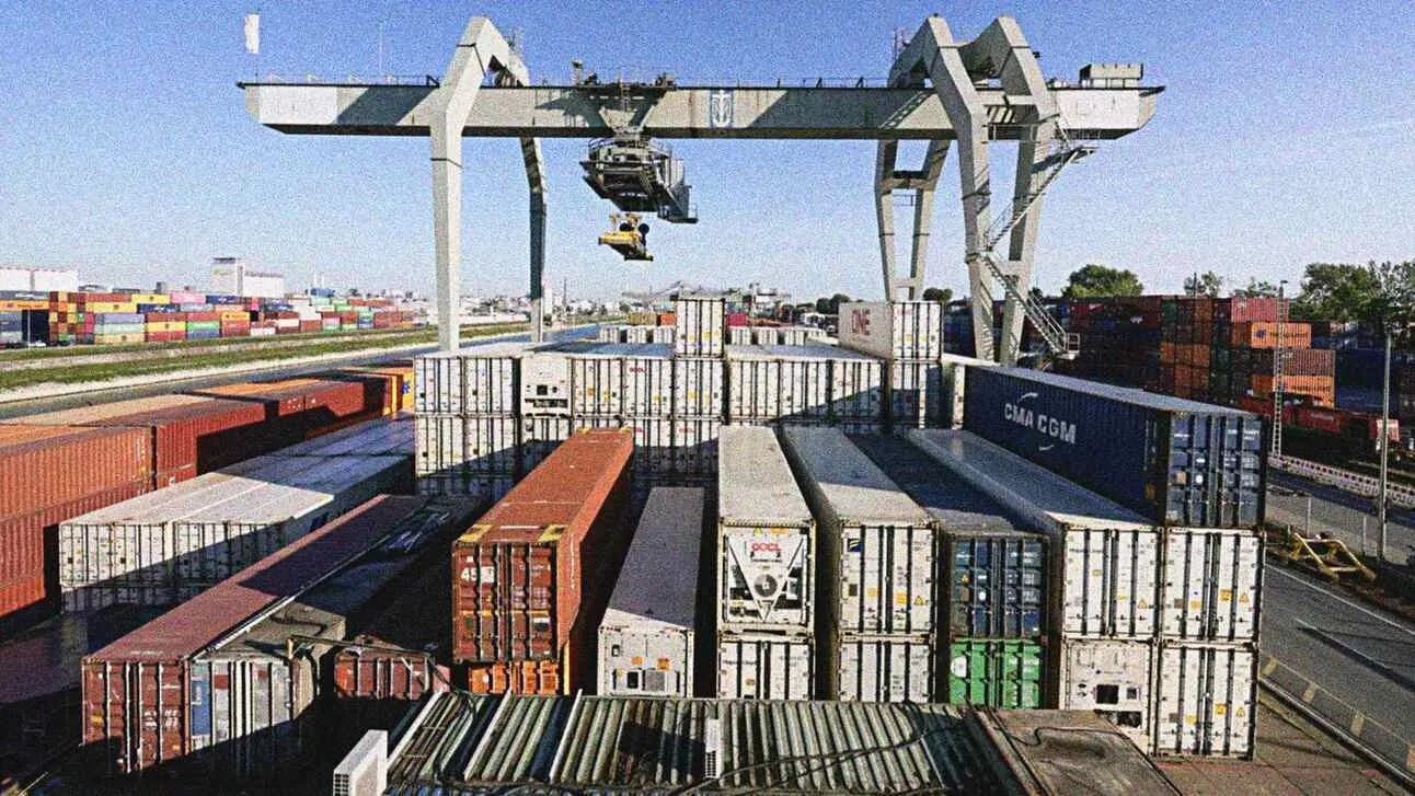 Cuando los contenedores se detienen, la economía deja de latir