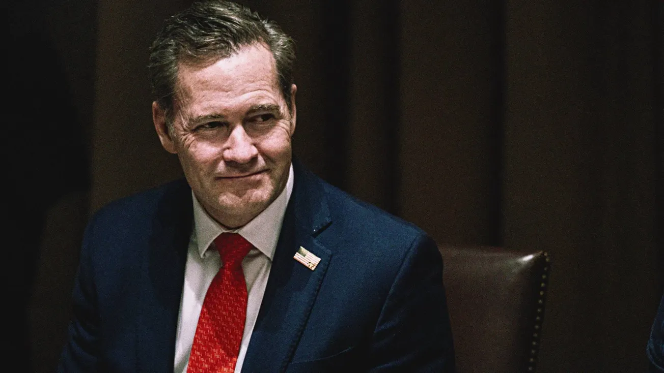 Mike Waltz no sobrevió al Signalgate