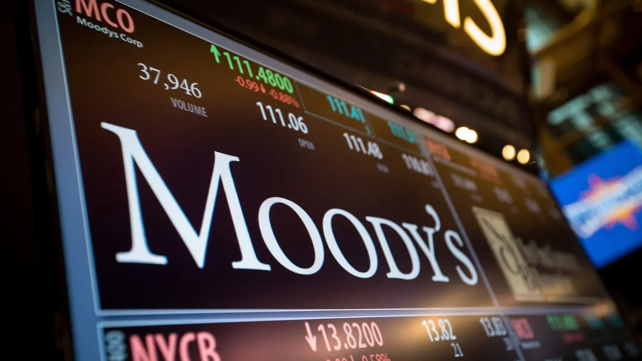 Moody's rebaja la calificación crediticia de Estados Unidos