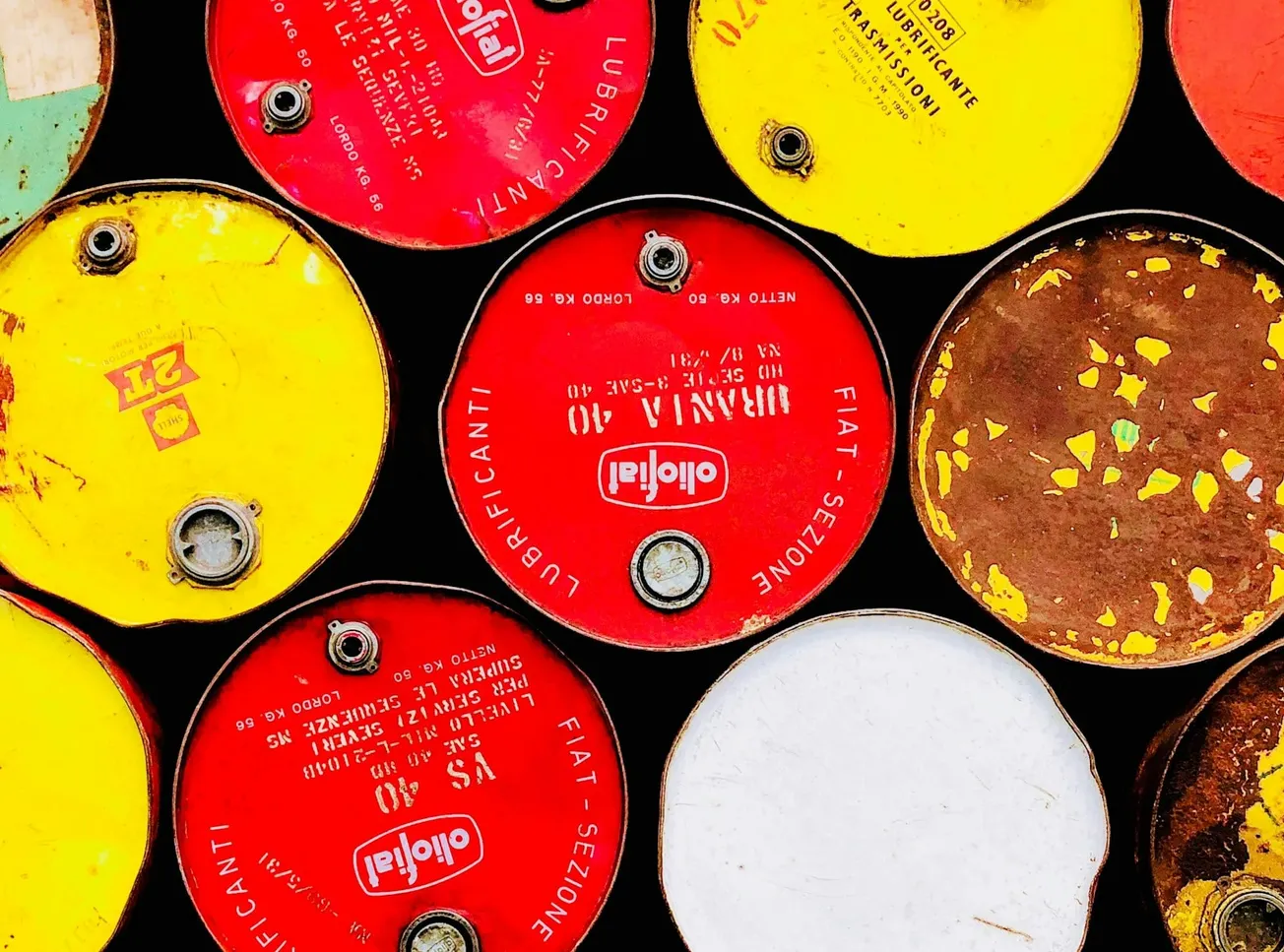 Petróleo cae 1%: Precios del WTI bajan por expectativas de aumento de producción de la OPEP+