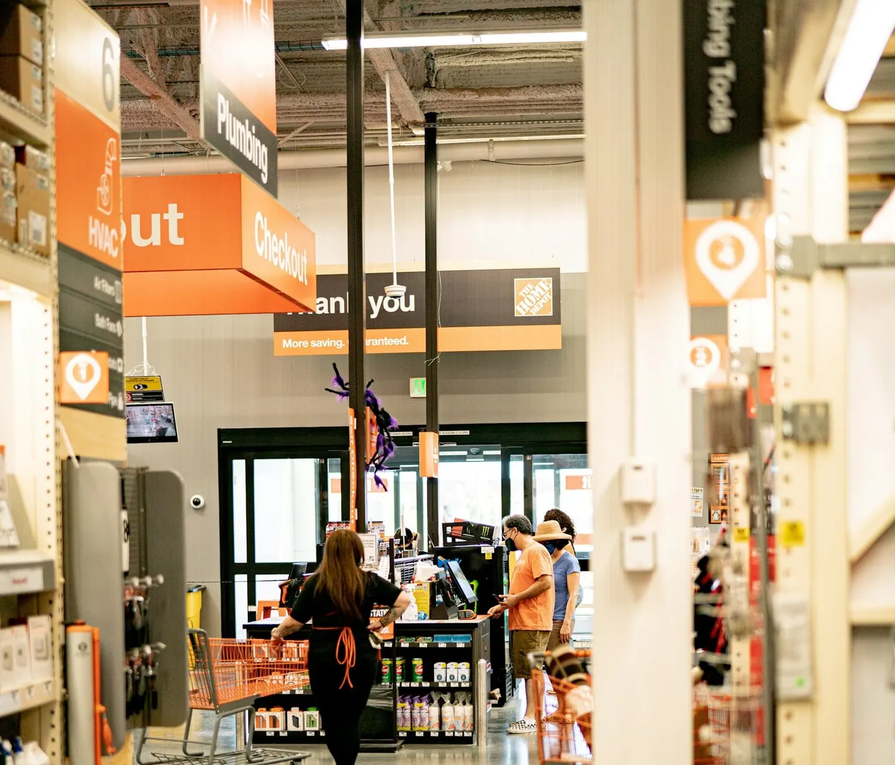 Home Depot y el mercado de reformas: Cómo los proyectos menores mantienen el crecimiento