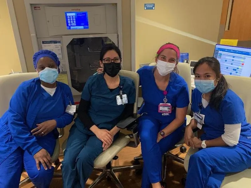 Equipo. Trabajar en equipo ha sido la experiencia más gratificante durante estos largos meses de pandemia. En la foto, Dany A