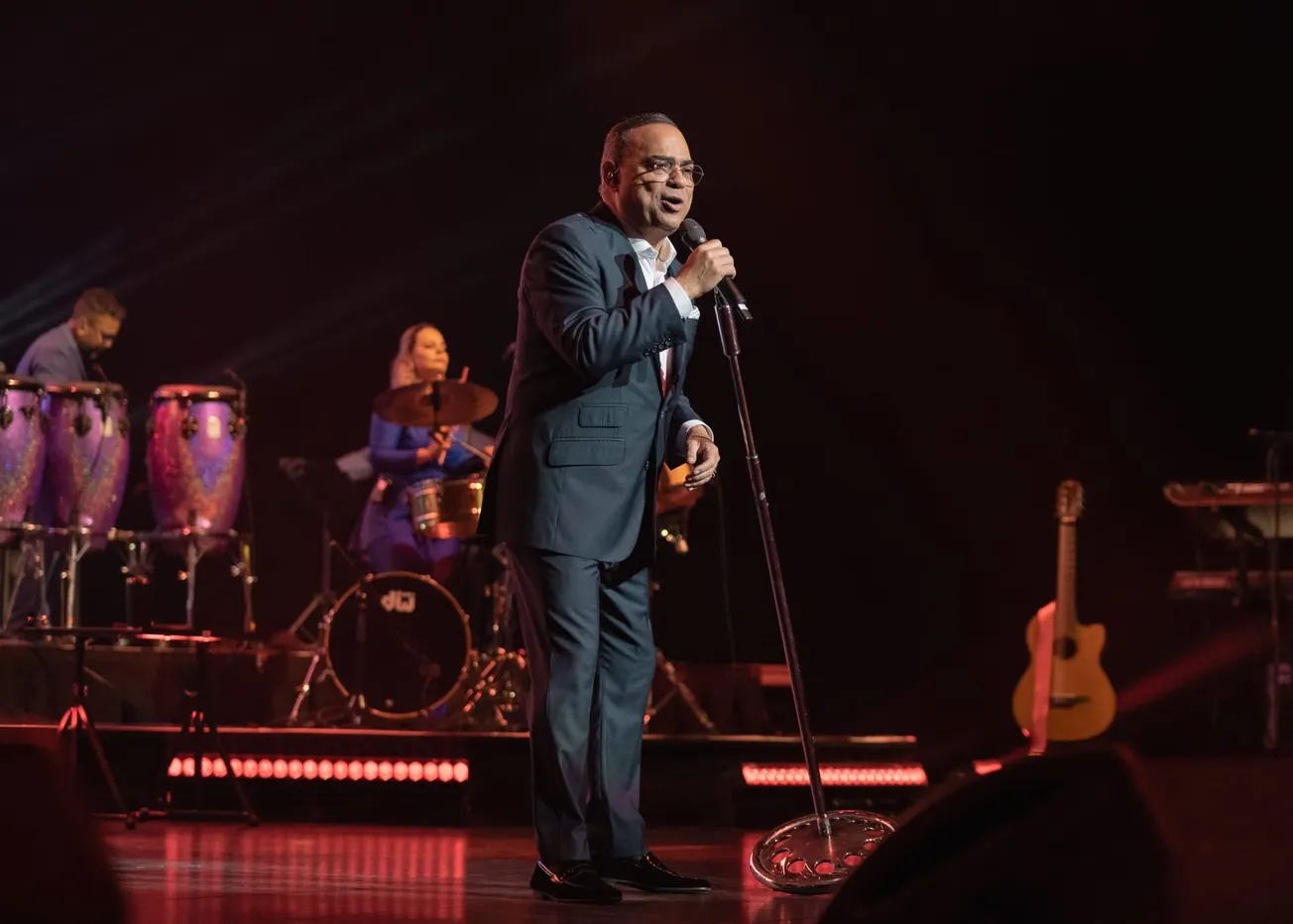 Gilberto Santa Rosa en concierto. Cortesía: Edumil Ruiz Management