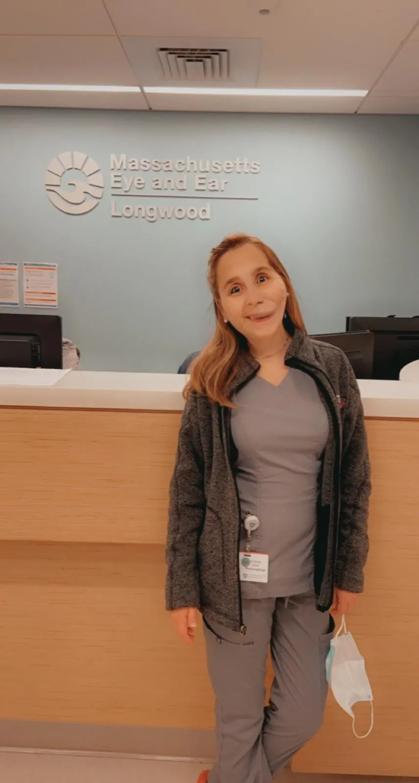 HISTORIAS LATINAS/ Andrea Olivo: Una Asistente Médico con un mensaje de esperanza.