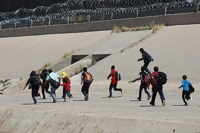 Supremo limita derechos de indocumentados que solicitan asilo