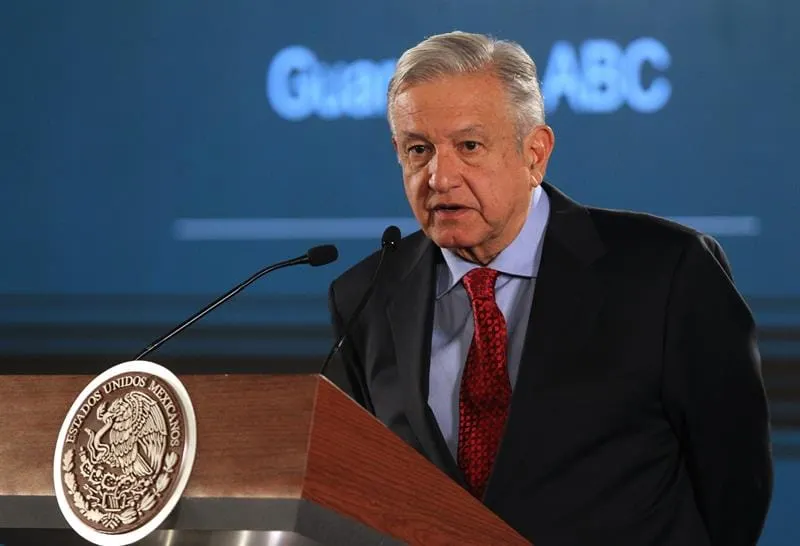 Ejecutivo mexicano asegura que castigarán a empresas que despidan a empleados en diciembre