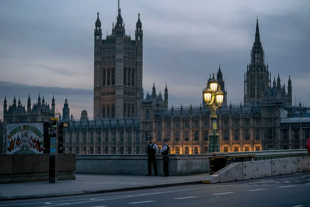 El delicado equilibrio en la vigilancia del extremismo