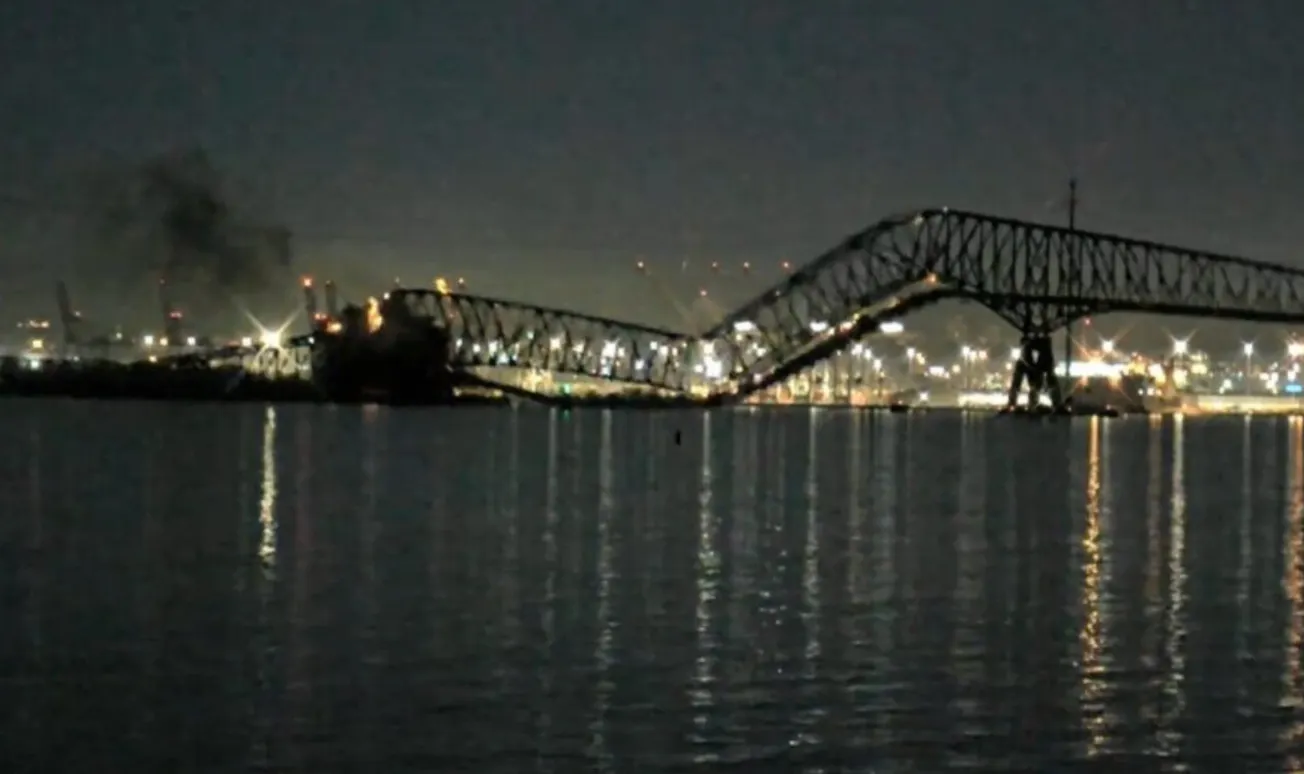 Puente Baltimore derrumba