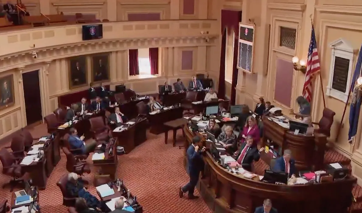Los vetos récord del gobernador de Virginia redefinen la dinámica legislativa del estado