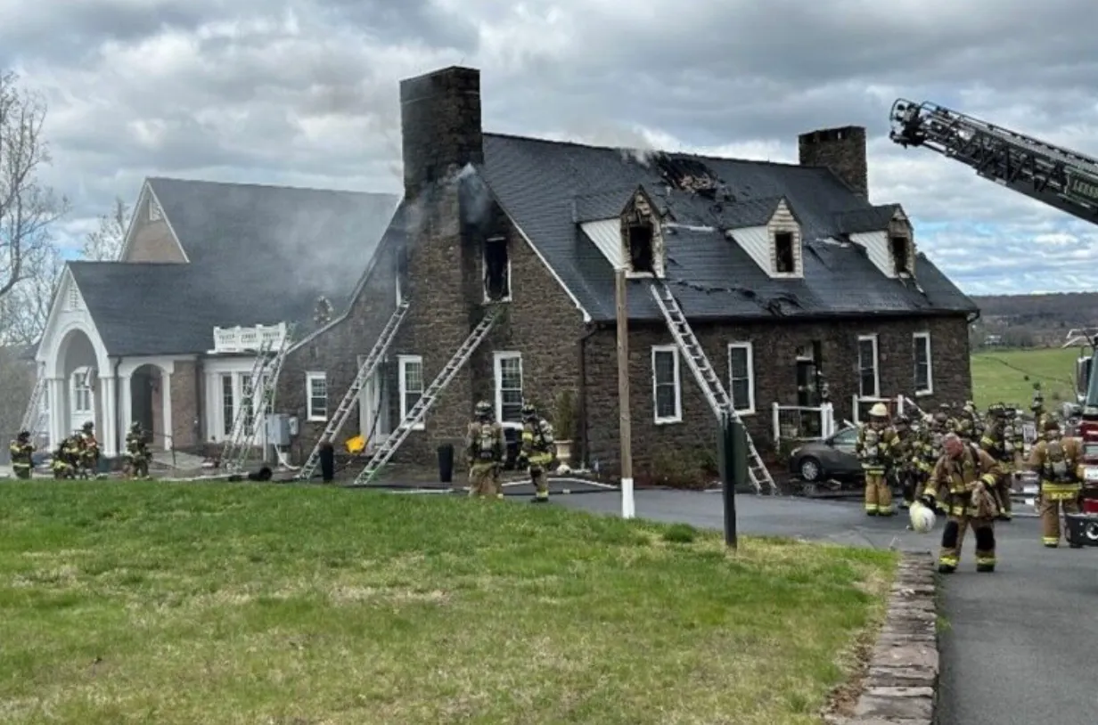 Un incendio en una posada histórica de Virginia causa daños millonarios