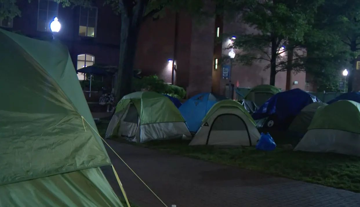 Crecen las tensiones en la GWU en medio de las protestas a favor de Palestina
