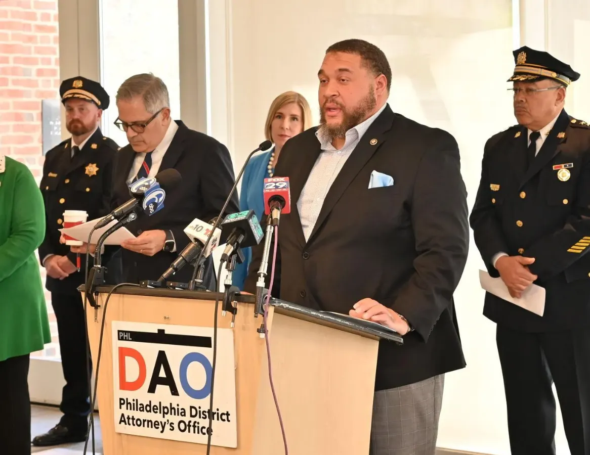 Filadelfia implementa un sistema de pago mejorado para los trabajadores electorales