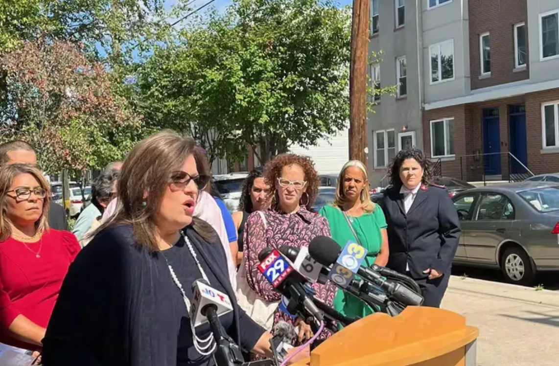 La comunidad puertorriqueña de Filadelfia se convierte en la primera respuesta económica a la crisis en la isla