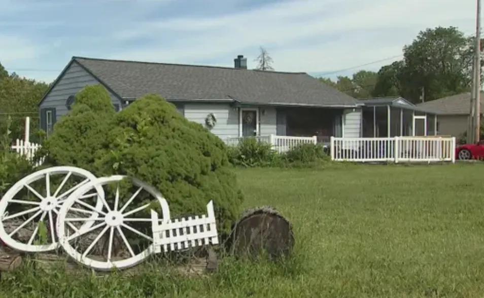 Suburbios latinos en el condado de Cook enfrentan fuertes alzas de impuestos a la propiedad