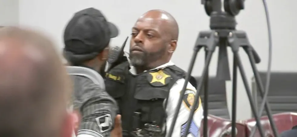 Agitación y mala gestión financiera sacuden una reunión en Dolton Village