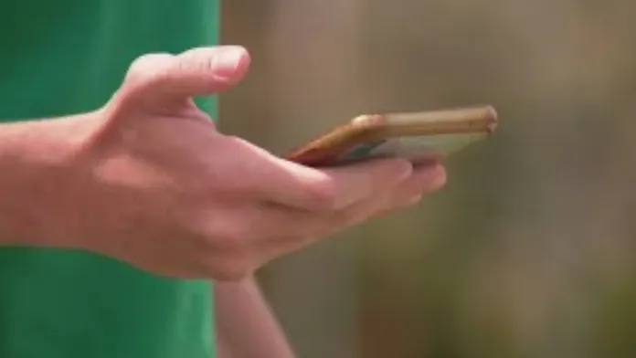 La nueva política sobre teléfonos móviles en las escuelas de Loudoun pretende equilibrar la concentración