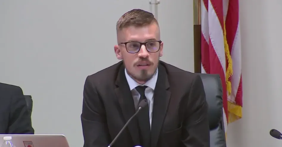 Dimite un miembro del Consejo Escolar de Prince George tras trabajar simultáneamente en Missouri