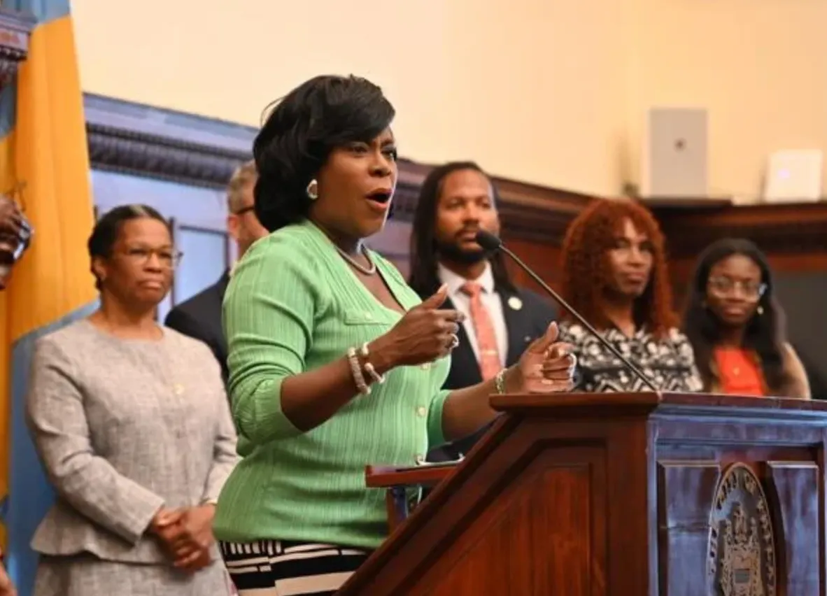 Los empleados de Filadelfia critican el mandato de reincorporación a la oficina por falta de espacio y recursos