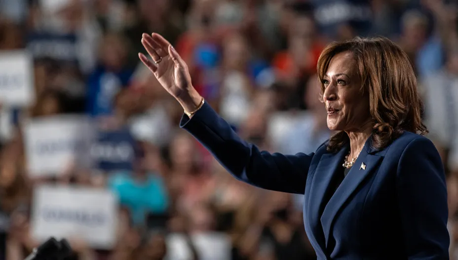 La vicepresidenta Harris emprende una gira por los estados indecisos que empieza en Filadelfia, Pensilvania