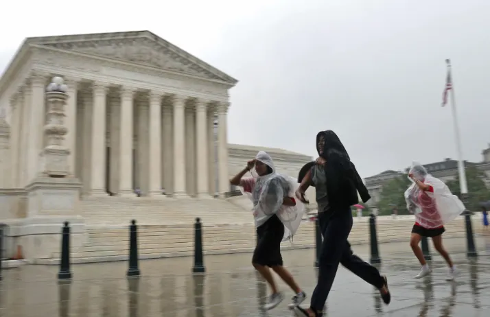 Maryland y Virginia se preparan para el impacto de la tormenta tropical Debby