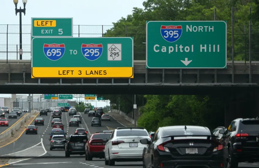 Los retrasos en la renumeración de las interestatales de DC aumentan la confusión y los accidentes en la I-395