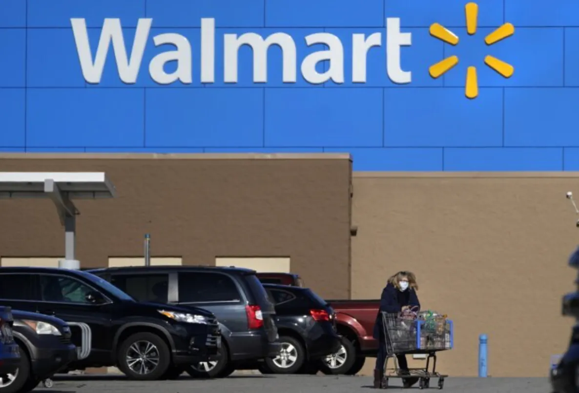 Retiran el jugo de manzana de Walmart en DC y 25 estados por contaminación de arsénico